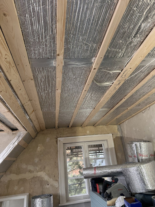 Indvendig isolering af ydervæg – Guide til refleksiv isolering trin for trin - ISO Team Nordic